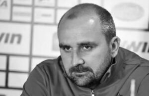 Zivovic, entrenador de 44 años, murió mientras dirigía un partido de la liga serbia