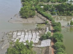 Las inundaciones y las tormentas en Bangladesh trastocaron sus vidas; Trabajar en Singapur les da la oportunidad de reconstruir