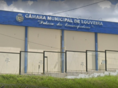 Louveira acoge la IA pionera en la legislatura, pero los expertos advierten sobre los riesgos de su uso