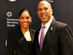 El senador Cory Booker se casa con su prometido Alexis Lewis en una ceremonia privada en Washington