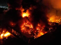 Gran explosión ocurrió en una zona industrial cerca de la capital de Argentina