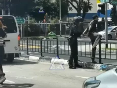 Más pena de cárcel para un hombre que conduce ilegalmente y es atrapado a punta de pistola tras una persecución policial