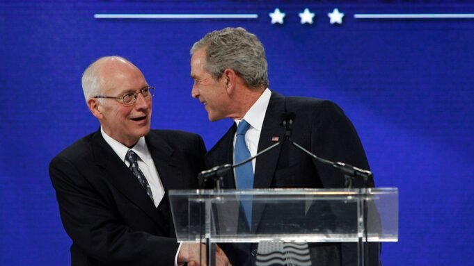 dick-cheney-shakes-hands-george-w-bush.jpg