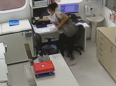 Video: Mujer se hace pasar por donante, roba celular de centro de sangre e interrumpe entrega de sangre, Curitiba