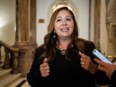 La juramentación de Adelita Grijalva avanza en la presión de la Cámara para la publicación de los archivos de Epstein