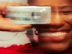 Mahmudi se reconecta con artistas independientes de 2012 y recién llegados en la atmósfera sonora del álbum ‘Welcome Back’