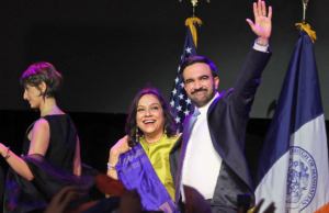 Los demócratas arrasan en las elecciones de 2025 mientras Ken Martin promociona el resurgimiento del partido