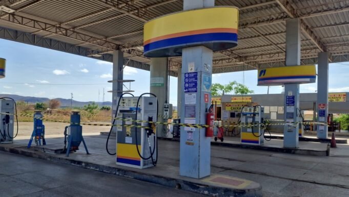 posto-fechado-em-sjf.jpg