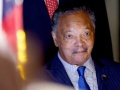 El reverendo Jesse Jackson hospitalizado por parálisis supranuclear progresiva