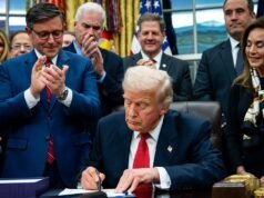 El índice de aprobación de Trump alcanza un mínimo histórico en una encuesta de Fox News