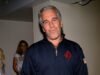 ‘¡Recuerda lo que enterré!’ La feroz explosión de Chauffer con Epstein y Ghislaine dentro de un club de striptease fue denunciada al FBI