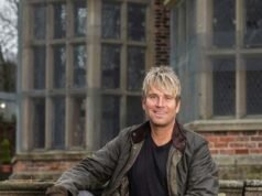 El actor de Hollywood dice que nunca abandonará su épica búsqueda para devolverle a la majestuosa casa británica de su familia su antigua gloria, mientras se prepara para una batalla judicial con el consejo que lo cerró.