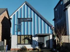 Cómo se está produciendo una división entre ricos y pobres en la finca favorita de Kevin McCloud entre los residentes ‘snobs’ de autoconstrucción y sus vecinos de nueva construcción