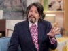 Laurence Llewelyn-Bowen hace cavar salvajemente a Meghan Markle y dice que las Kardashian viven en una ‘tundra dolorosamente vacía de espacio beige’ mientras el gurú del diseño de interiores da su veredicto sobre las casas de celebridades