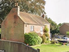 Los buscadores de casas se burlan del listado en línea de una casa de cuatro dormitorios valorada en £475,000, descrita como una “oportunidad excepcional” por los agentes… pero ¿puede usted ver por qué?