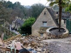 Los vecinos adinerados que viven en cabañas con cajas de chocolate valoradas en £1,5 millones dicen que el “vándalo cultural” de al lado ha convertido su sueño de los Cotswolds en una “pesadilla”