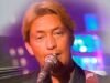 El éxito de Chris Rea por £ 7 millones: Driving Home for Christmas de 1986, de Star, inspirado en un viaje desde Abbey Road, le reportó £ 210 000 al año y le permitió amasar una fortuna en propiedades y automóviles.