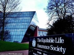 Los ahorradores de Equitable Life están atrapados en un escándalo financiero que nunca termina, dice RUTH SUNDERLAND