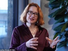 RAKIB EHSAN: El jefe de Igualdad está divorciado de las realidades de la vida en la Gran Bretaña moderna