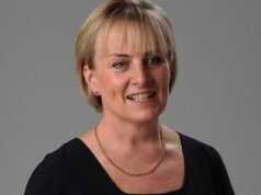 No laves el pavo, prohíbe las tablas de queso y saca el desinfectante para el Scrabble: los mejores consejos de un experto en higiene al que nunca le ha pillado ningún virus en Navidad