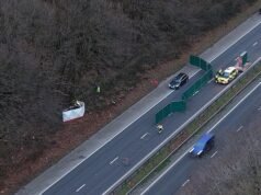 La carrera final hacia casa: el tráfico alcanzará su nivel más intenso en cinco años hoy con 4,2 millones de escapadas planeadas, ya que los expertos dicen que se deben evitar las carreteras entre las 11 a.m. y las 7 p.m. con los aeropuertos llenos y los servicios ferroviarios terminando temprano.