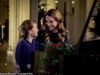 Las princesas Kate y Charlotte tienen “un vínculo increíble”, dice el compositor, mientras madre e hija interpretan un dúo de piano en el concierto de villancicos Together at Christmas