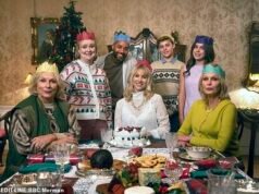 ¿Amandalandia? Para disfrutar de las mejores risas festivas, ¡haga un viaje a Jennifer y Joannaland!