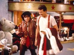 La estrella infantil de Papá Noel luce irreconocible 31 años después de protagonizar la querida película navideña