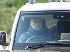 La policía del Reino Unido pregunta al FBI sobre la extravagante afirmación de que las víctimas de Epstein fueron torturadas en ‘fiestas de pedófilos a las que asistía el príncipe Andrés’