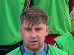 Compañeros ‘devastados’ rinden homenaje al futbolista, de 23 años, tras su muerte en un accidente en Nochebuena