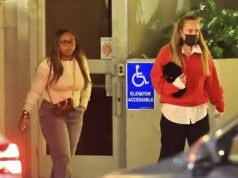 Adele hace una rara aparición con su prometido Rich Paul y sus tres hijos en una fiesta de Navidad en Sunset Strip