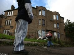 Casi 150.000 niños vivían en hogares sin trabajo esta Navidad, mientras el número de hogares sin ingresos alcanza su nivel más alto en 11 años.