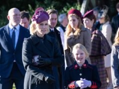 ¡Las reinas del ahorro! Los Reales lideran el camino con trajes heredados para el servicio religioso de Navidad