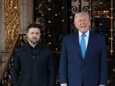 Donald Trump se reúne con Zelensky en Mar-a-Lago mientras el presidente le grita a un periodista: “Qué pregunta más estúpida”