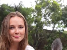La princesa Ingrid Alexandra de Noruega deja brillar su belleza natural mientras conoce a algunos lugareños australianos mientras continúa sus estudios en Sydney.