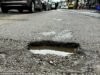 Las reclamaciones de indemnización por baches aumentan un 90% en tres años, pero ¿paga SU ayuntamiento?