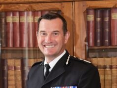 Servicios para despertar: los honores son para los queridos de los zurdos de derecha