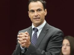 El responsable interino del presupuesto dijo que lamentaba los comentarios sobre la gestión financiera de la Reserva Federal.