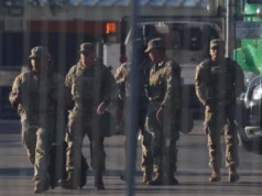 El Tribunal Supremo de Estados Unidos ha rechazado por el momento el despliegue militar de Trump en la zona de Chicago