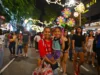 Orchard Road se convierte en un lugar peatonal y de fiesta en Nochebuena