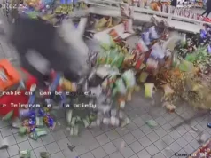 Un cajero automático es arrastrado dentro de un 7-Eleven en Texas y aún termina con las manos vacías