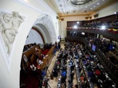 Venezuela aprueba ley contra la piratería y el bloqueo en medio de la incautación de buques petroleros estadounidenses