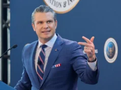 El jefe del Pentágono de Trump, Pete Hegseth, ha sido criticado por el escándalo.