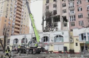 En vísperas del encuentro entre Trump y Zelensky, Rusia lanzó su mayor ataque contra Ucrania desde el inicio de la guerra.